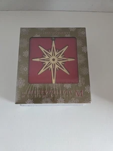 Lot Of 2 NIB 2015 Metropolitan Museum of Art 2015 Snowflake Ornament And Cross - Picture 1 of 10