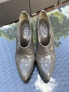 Tods Womens Grey Patent Leather Chunky Heeled Ankle Booties Boots Size 41 - Picture 1 of 7