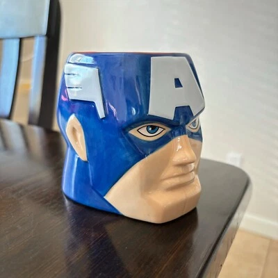 Taza de café de cerámica con cabeza de Capitán América Marvel figurativa roja blanca azul Foto 1 de 4