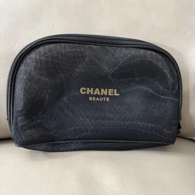 Bolsa de cosméticos de maquillaje de malla Chanel grande 10,5 x 6,5 pulgadas Foto 1 de 4