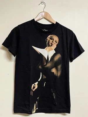 Camiseta Madonna "The Celebration Tour" Oficial Doble Cara Negra Adulto Pequeña Foto 1 de 3