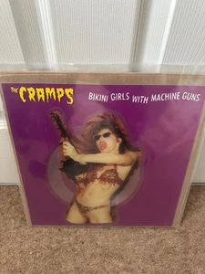 The Cramps - Bikini Girls With Machine Guns 7" Shaped Picture Disc - Bild 1 von 3