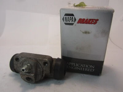 Cilindro rueda trasera GM 64-96 NAPA 37024 W45873 Foto 1 de 4