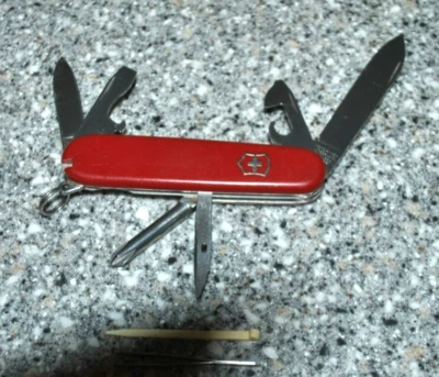 Vintage Victorinox Officier Suisse 8-Tool Swiss Army Knife Multi-Tool Red - Image 1 of 4