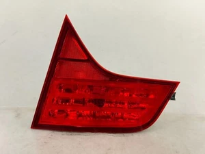 Luz trasera interior halógena OEM | 2006-2011 Honda Civic SEDAN (derecha/pasajero) - Imagen 1 de 6