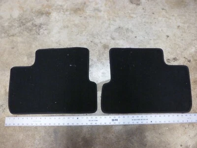 Conjunto de tapetes traseiros Mazda 3 preto tapete 0000-8B-L65 OEM genuíno usado preto - Imagem 1 de 4