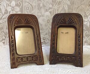 C1900 Pr Arts & Crafts, Wood Chip Carved, Treen Photograph Frames By RW, Glazed