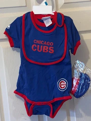 CHICAGO CUBS BABY OUTFIT WITH BIB AND SOCKS SIZE 24 MONTHS NEW WITH TAGS!!! Cover