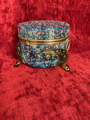 Boîte verre XIXème curiosité pieds salamandres curiosité décor floral peint - Photo 1/4