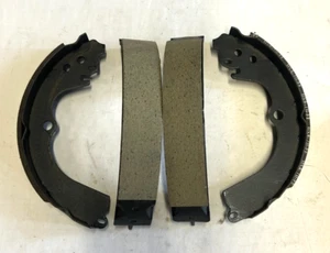 Zapatas de tambor de freno para Subaru ¡Muchos modelos! PREMIUM REMANUFACTURADO #676 - Imagen 1 de 1