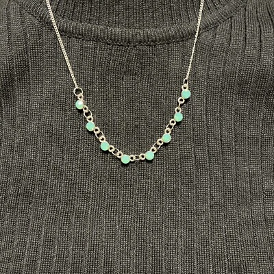 Delicado Collar, Piedras Cristal Facetado Color Turquesa Sobre Cadena Plata Foto 1 de 3