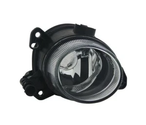 MERCEDES VITO V CLASS W447 2014- BLACK VH511P RIGHT HALOGEN FOG LIGHT - Picture 1 of 1