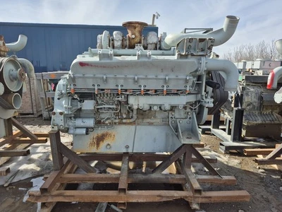 Hitachi S12A2-Y1TAA1 2011 MITSUBISHI motor diésel para EX1900, 765 kW, Foto 1 de 4