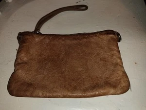 Rough and Tumble Cash Pack Wristlet Bag Windsor Brown Genuine Leather - Picture 1 of 5