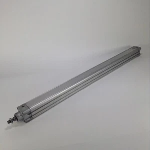 Cilindro Festo DNC-40-720-PPV-A 163336 RO08 12 bar ø40 corsa 720 usato UMP - Foto 1 di 4
