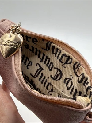 Cartera de Colección Juicy Couture Y2K Rosa Dije Logo Monedero Pequeña Cremallera Bolsa para Llaves Foto 1 de 4