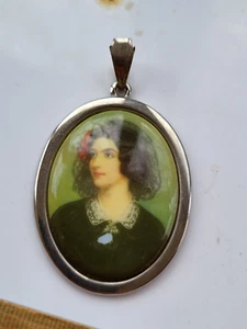 Collezione di Pendenti Vintage del tempo della Vecchia Europa Vintage RARO - Foto 1 di 7