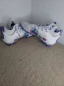 NEW Under Armour Spotlight Clone Womens 12 White Football Cleats 3026342 S67 - Picture 1 of 10