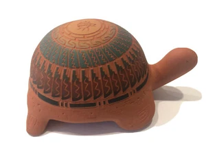 Handmade Native Navajo Clay Turle Made By Vanessa Charlie Signed - Picture 1 of 7