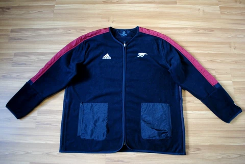 ARSENAL 2021-2022 TRAVEL MID LAYER (BLACK) ADIDAS SWEATSHIRT FLEECE BLACK XXL Cover