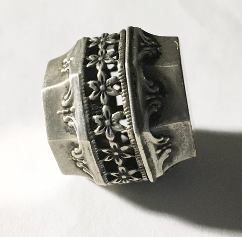 Antique Art Nouveau Sterling Fancy Thimble Box Cover