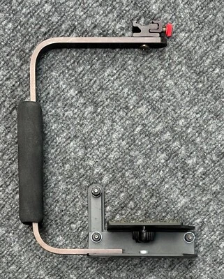 Stroboframe 310-900 Pro Rotating Flash Bracket - EXC COND - Image 1 of 4