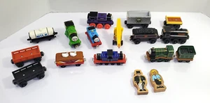 Thomas The Train Train Cars and Figures Lot of 17 Pieces - Picture 1 of 16