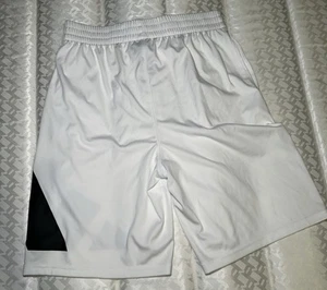 Adidas White Youth Athletic Shorts Boys 18/20 - Picture 1 of 2