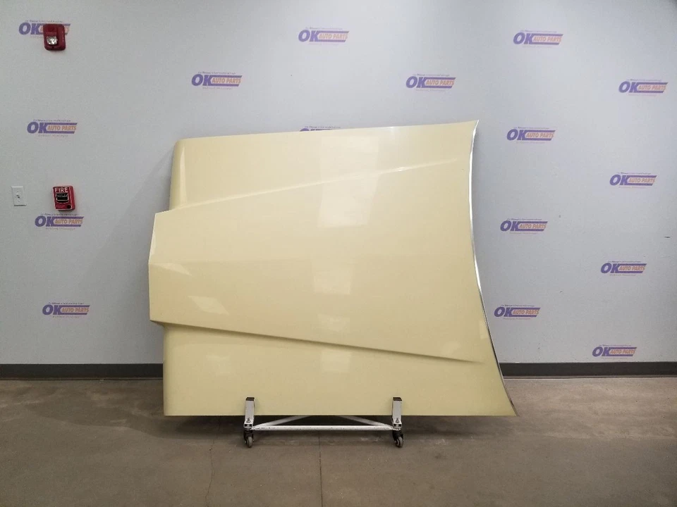 76 LINCOLN CONTINENTAL MARK IV MONTAJE CAPÓ AMARILLO Foto 1 de 4