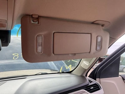 Passenger Right Sun Visor Fits 15-20 SUBURBAN 1500 2224138 Foto 1 de 4