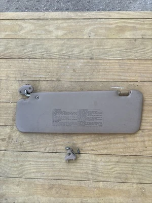Toyota T100 T-100 1993-1998 camioneta parasol conductor izquierdo parasoles OEM bronceado 1994 Foto 1 de 4