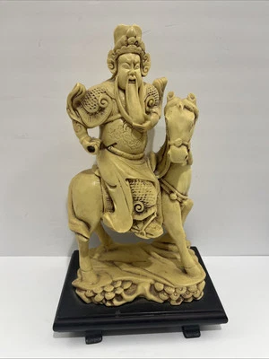 Vintage Chinese warrior Guan Yu On Horseback Good Luck Resin Statue Wood Base - Image 1 of 4