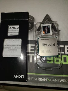 Combo processeur Ryzen 5 2600 et GPU MSi RX6600 XT - Photo 1/9