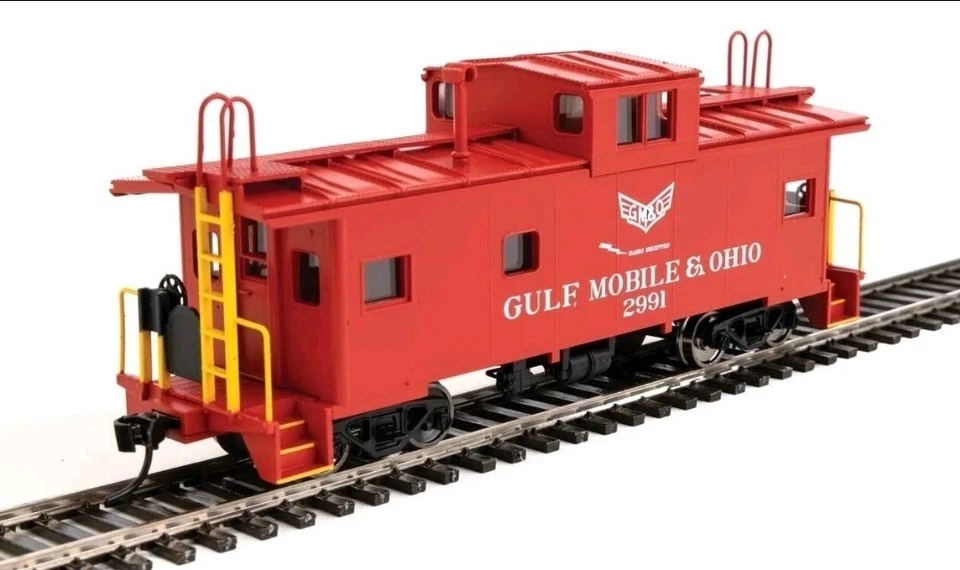 Walthers 910-8769 HO Scale International Wide-Vision Caboose  GM&O #2991 - Image 1 of 4