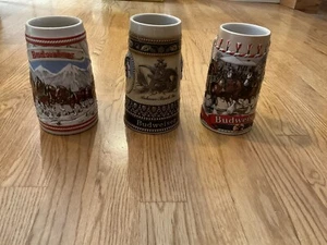 3 tazas vintage de jarras de cerveza Budweiser Steins - caballos de Clydesdale - Imagen 1 de 3