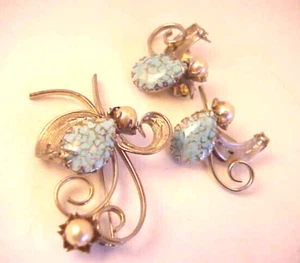 Vintage DEMI PARURE Filigree Brooch EarringsTurquoise Color Speckled Look S/T - Picture 1 of 9