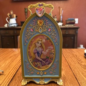 Disney Store Tangled Rapunzel Kleiderschrank Schmuckkästchen Kosmetikspiegel London - Bild 1 von 4