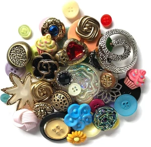 Bolso Buttons Galore Gran Agarre con Artesanía y 3/8" a 1 1/2", Multicolor  - Imagen 1 de 3