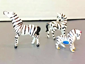 Bug House Zebra Miniature Figurines~Set Of 3~Porcelain~NEW - Picture 1 of 4