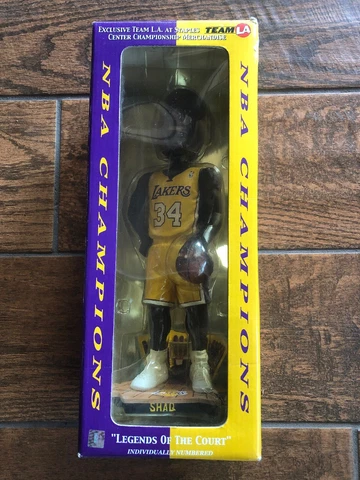 FOREVER COLLECTIBLES Los Angel Lakers 2002 SHAQUILLE O’Neal Bobblehead Shaq LE Cover