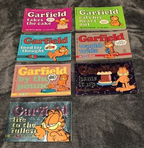 Garfield Books By Jim Davis - Lot Of 7 Paperback Books (5,6,13,15,22,31,34) - Picture 1 of 4