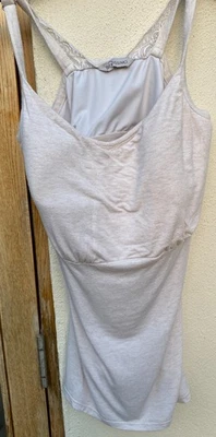 Bravissimo Mujer Ropa de dormir Crema Acolchado Sujetador Top para dormir - 34GG/H Foto 1 de 4