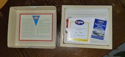 corgi 1:43 scale diecast fire truck nib vintage pump escape - Image 1 of 4