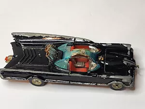 Vintage Corgi Toys 267 Batmobile 1966 Broken Windshield - Picture 1 of 6