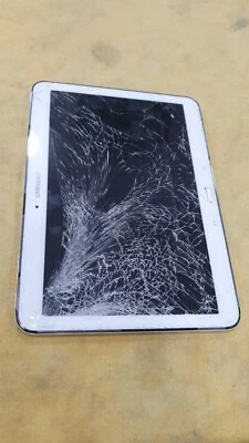 TGB43 Samsung Galaxy Tab 4 10.1 (2014) SM-T530 TABLET READ DESCRIPTION - Image 1 of 4