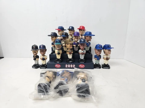 Lot of 17 MLB Baseball 2002 Post Mini Bobbleheads & Display Stand Set Rare Vtg Cover