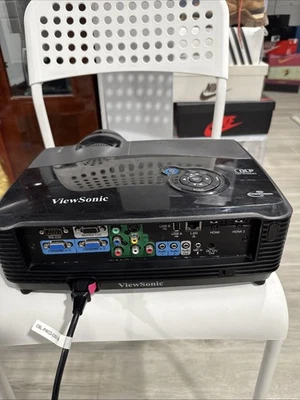 ViewSonic Pro8400 (VS13647) Full HD DLP Projector No Remote - Image 1 of 4
