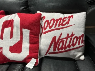 "Cuatro almohadas 18 x 18"" anteriores" Foto 1 de 3