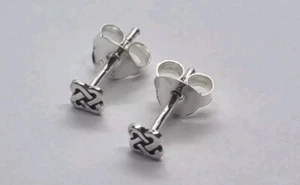 New 925 sterling SILVER CELTIC KNOT STUD earrings shiny polish 3mm good luck - Imagen 1 de 12
