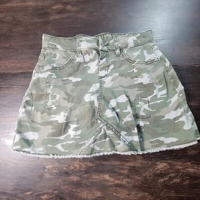 Justice Girl's Denim Camo Skort  SZ 14 Button Close 2 Front Pockets & 2 Cargo - Image 1 of 4